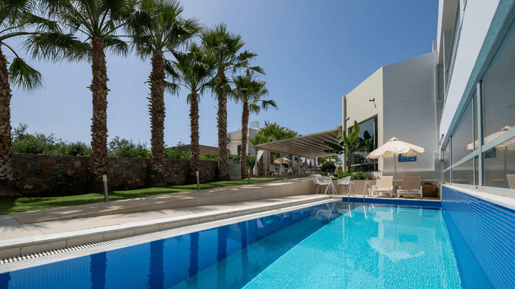 Angela Suites Boutique Hotel